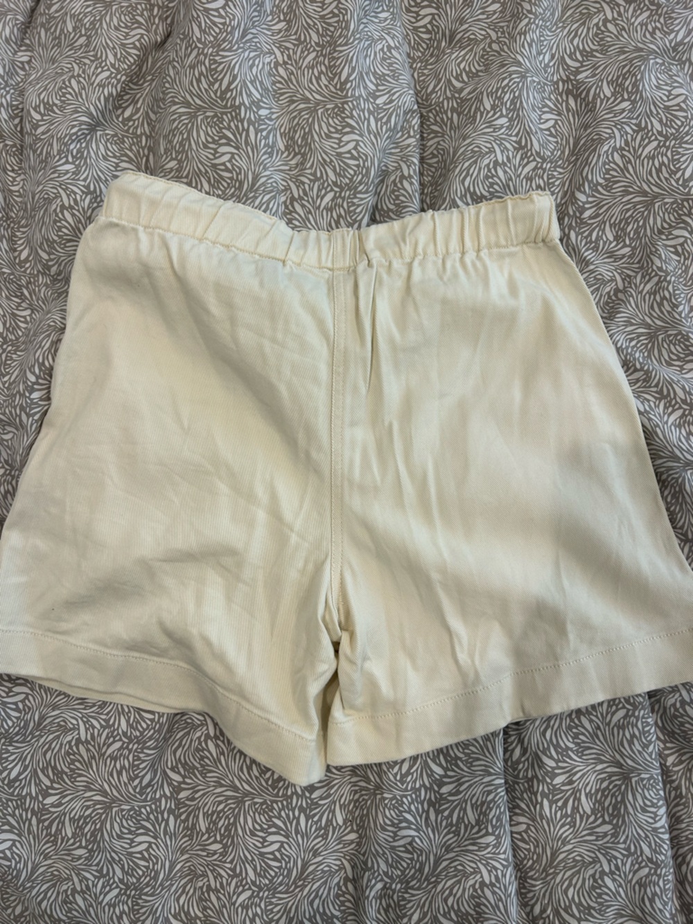 Theory Cream High-Waist Drawstring Cotton-Blend Shorts - Picture 3 of 4